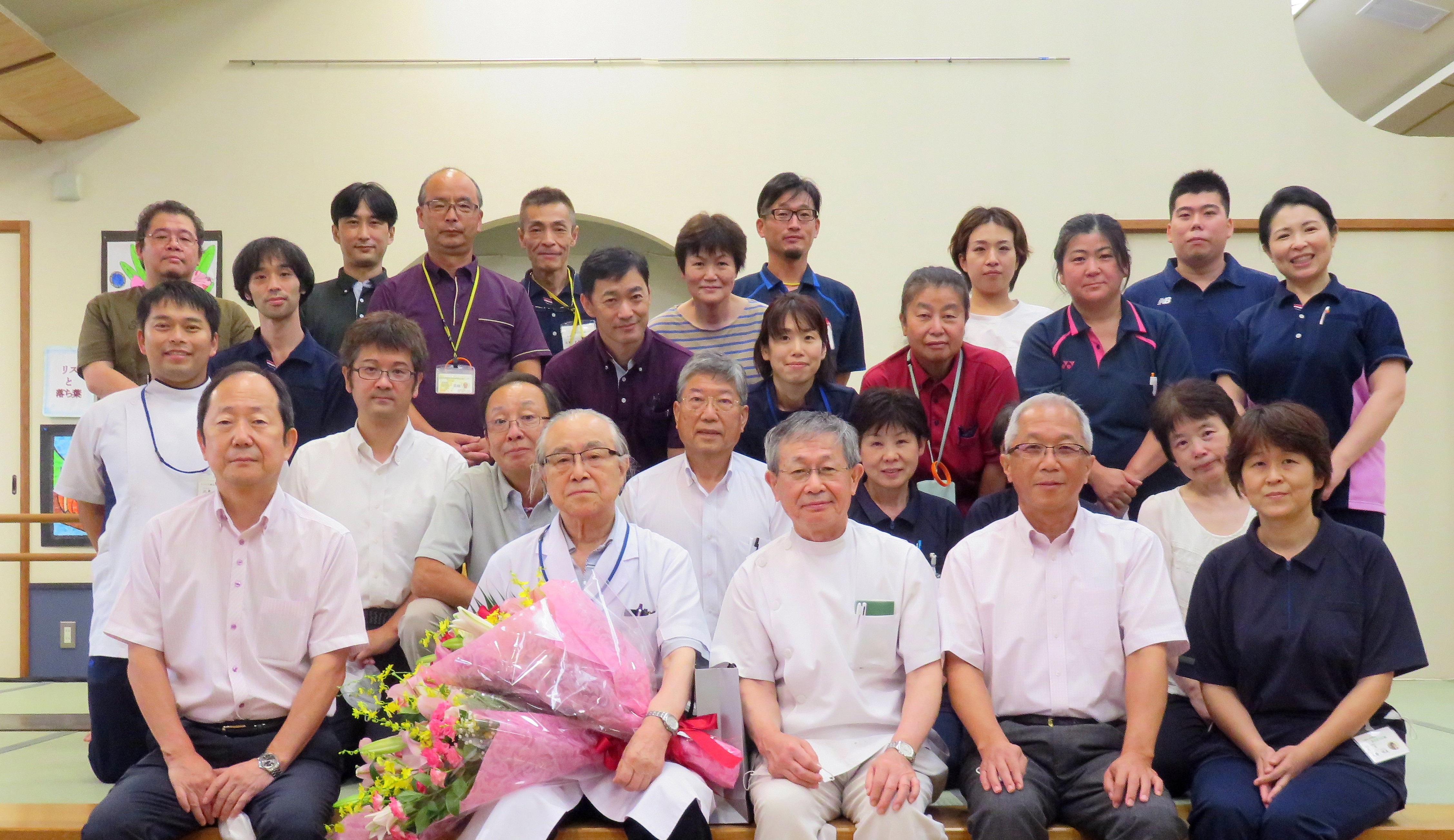 【あさぎりの郷】上利施設長　退任式